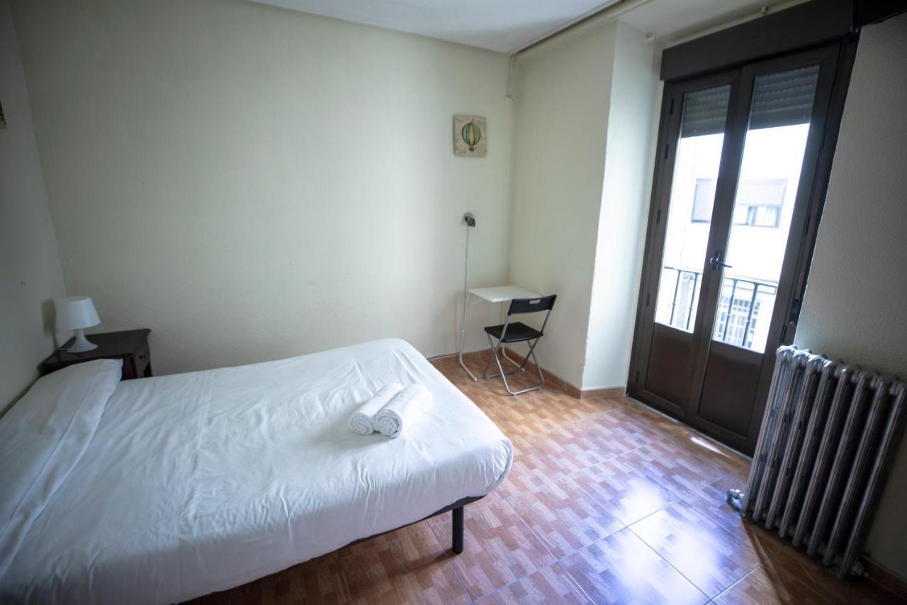 Hostal Los Perales Мадрид Екстер'єр фото